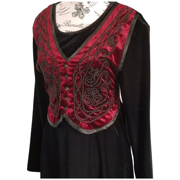 Northern Traditions 90s Folklore Holidays Red And Black Velvet Maxi Dress Medium - Picture 7 of 10